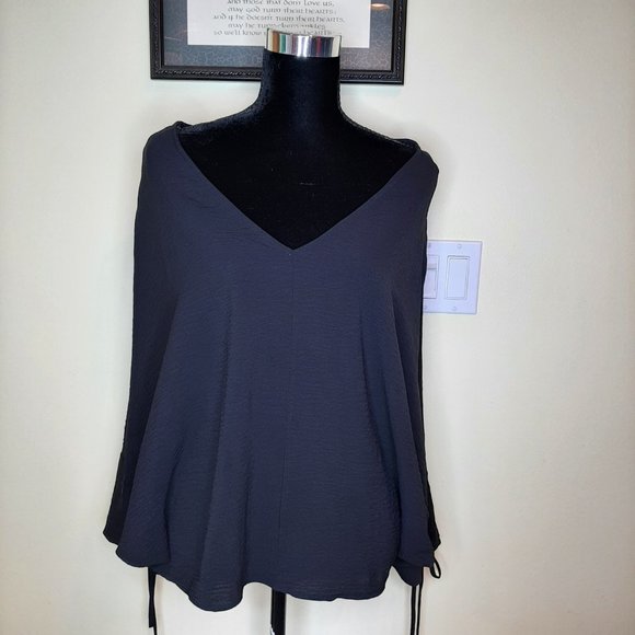 Brand new Gee Gee Boutique Exaggerated Raglan Top - Picture 2 of 12